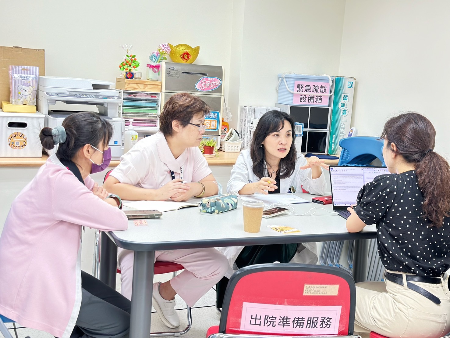 韓國記者採訪